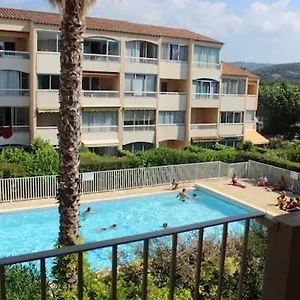 T2 Piscine & Parking Prive, Proche Commerces Sanary-sur-Mer